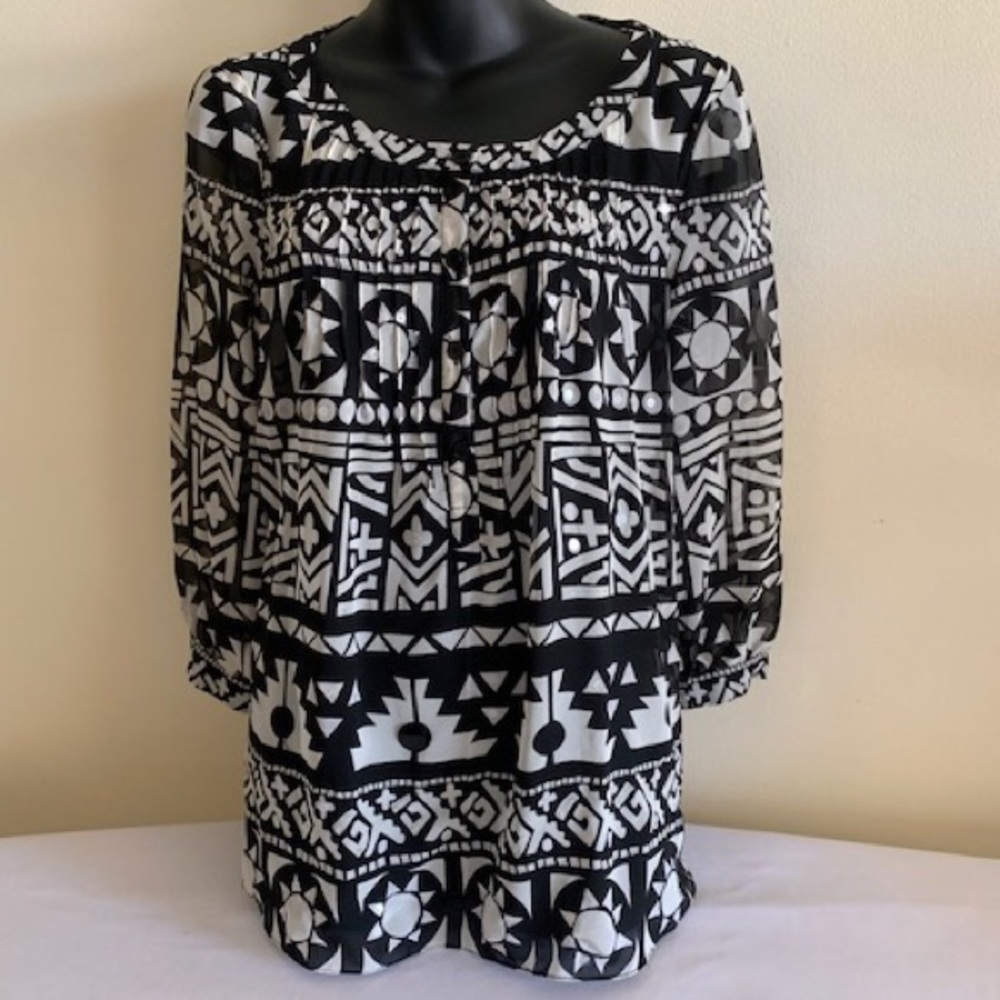NICOLE by NicoleMiller Sheer Sequin Size 10 Blouse